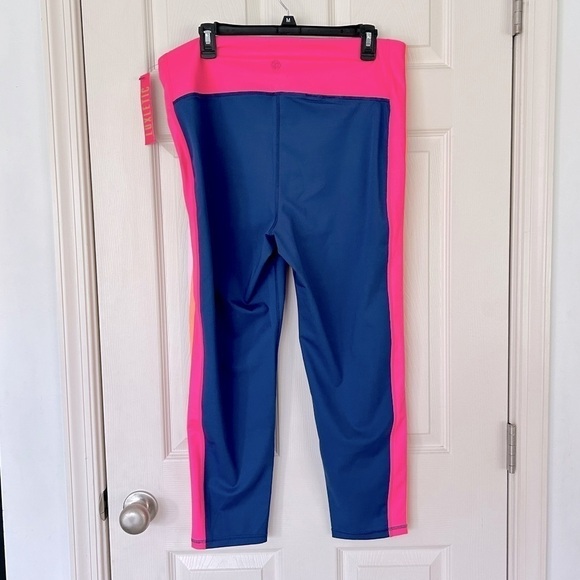Lilly Pulitzer Luxletic Weekender High Rise Midi Legging NWT - Picture 7 of 9